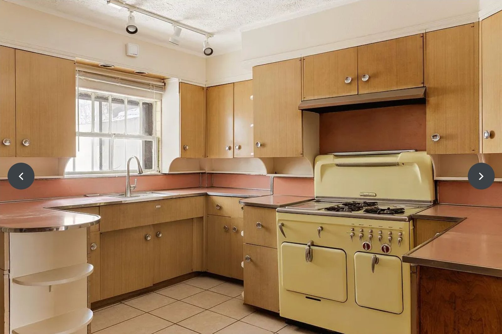 Kitchen of 116 Brooklyn Ave