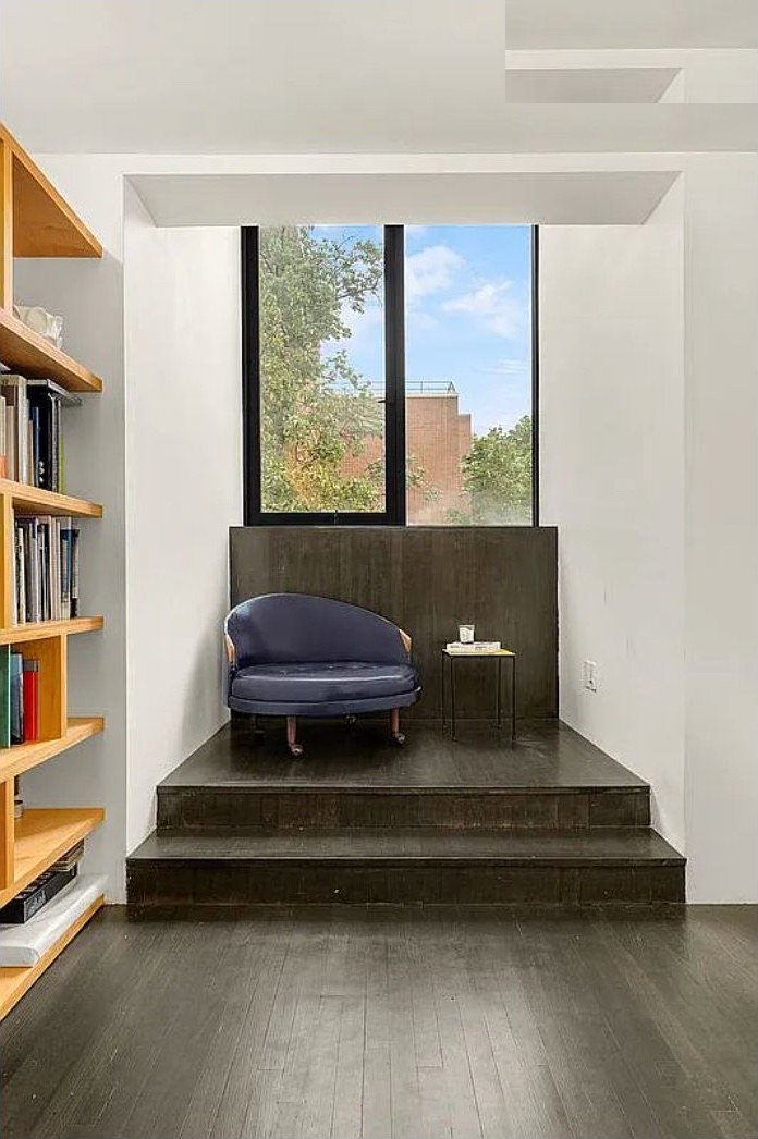 Listing photo 7 — reading nook